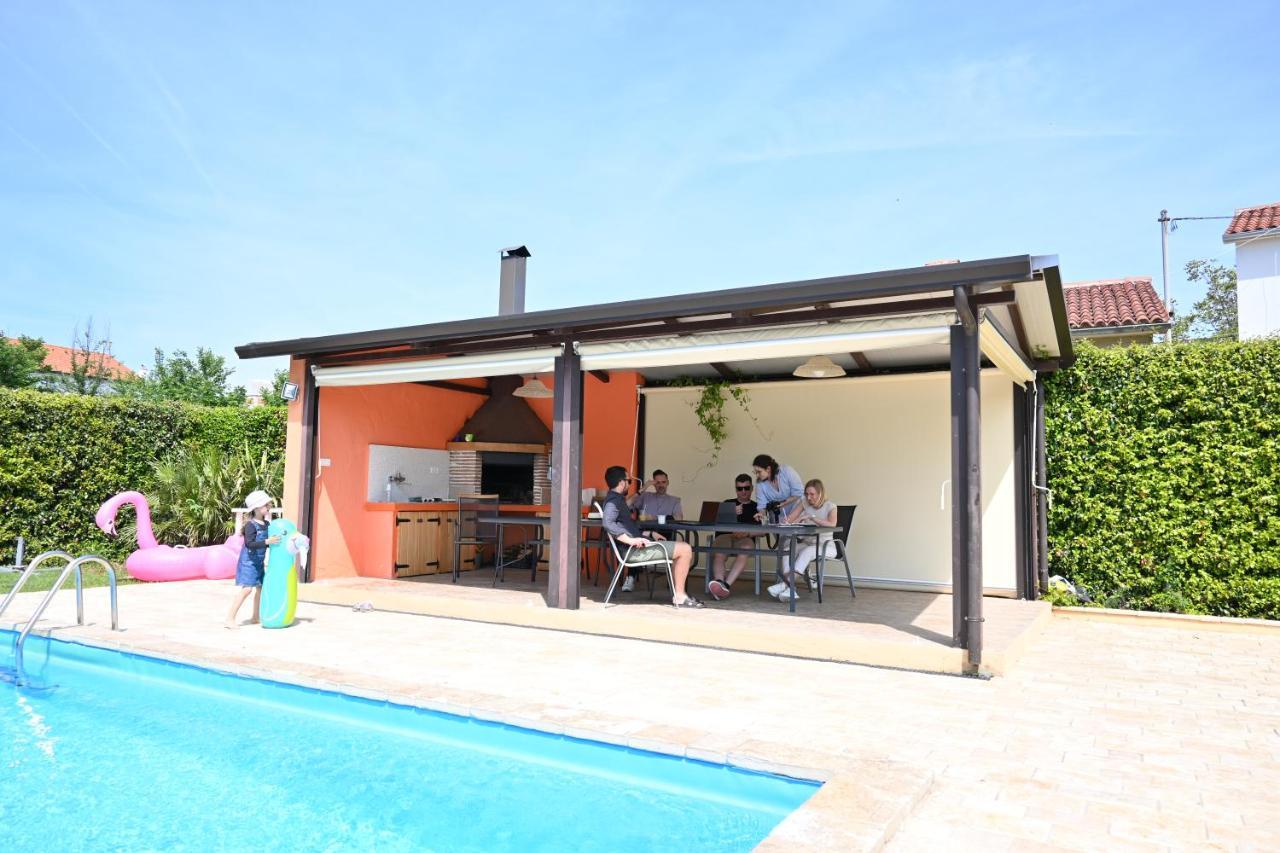 Villa Antonci-18, Pool, 3 Houses, Jacuzzi, Private Territory Antonci  Exterior photo