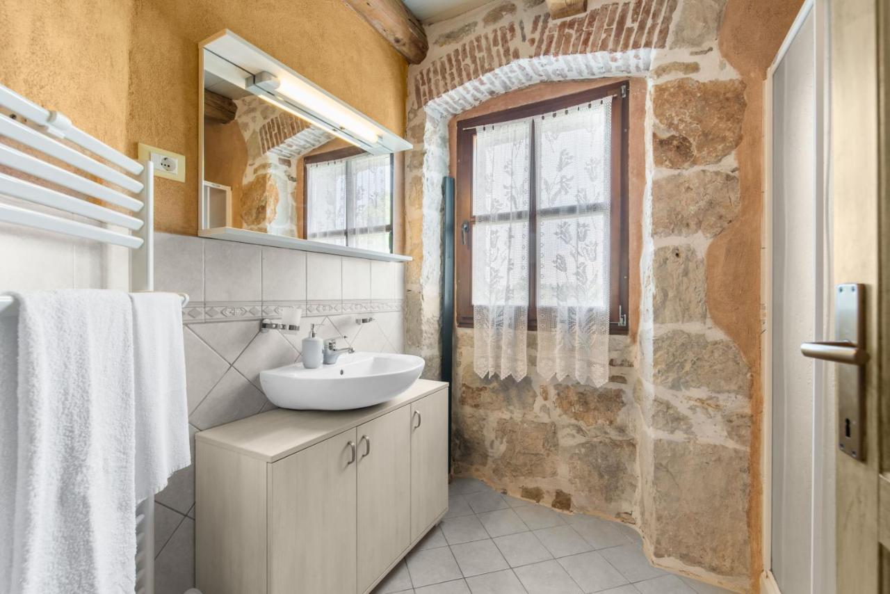 Villa Antonci-18, Pool, 3 Houses, Jacuzzi, Private Territory Antonci  Exterior photo