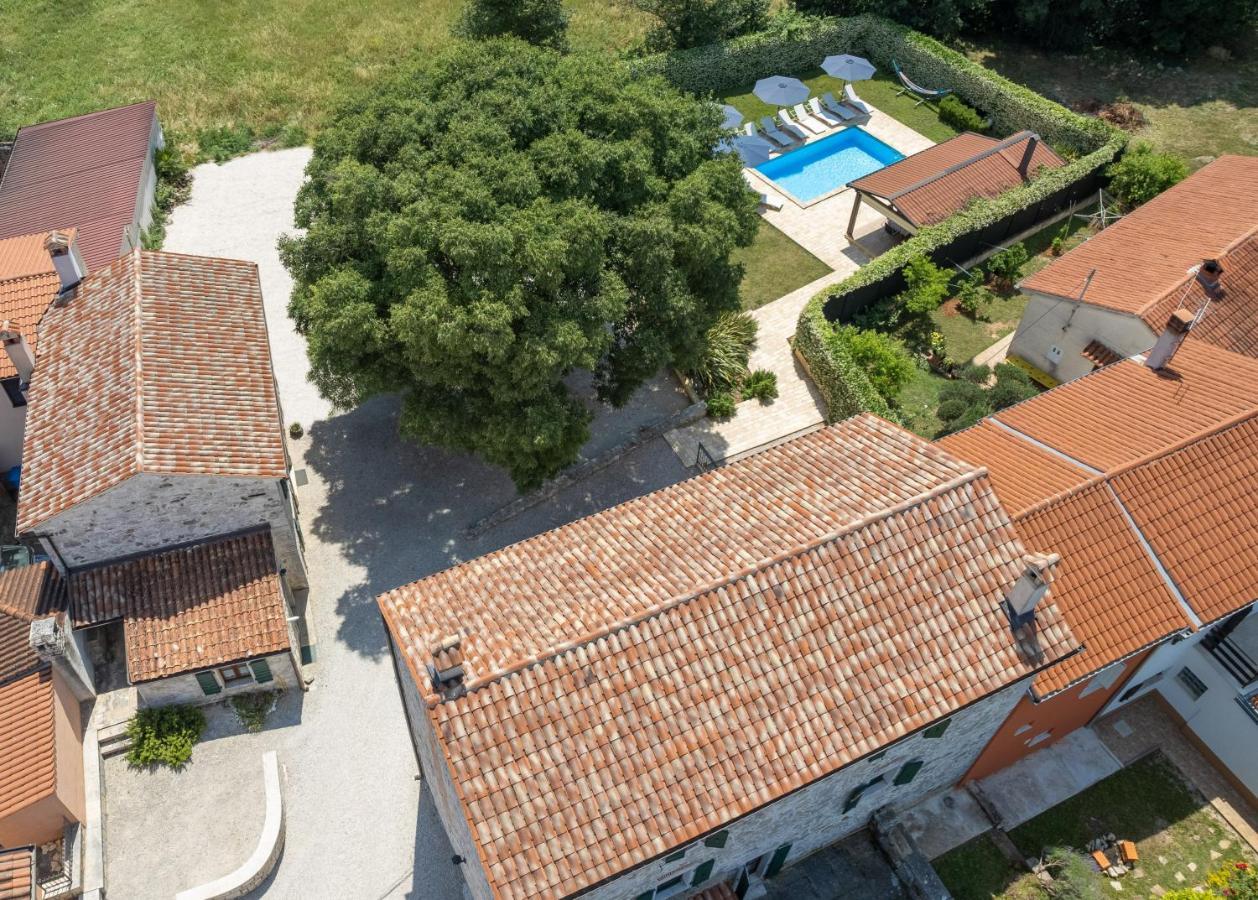 Villa Antonci-18, Pool, 3 Houses, Jacuzzi, Private Territory Antonci  Exterior photo